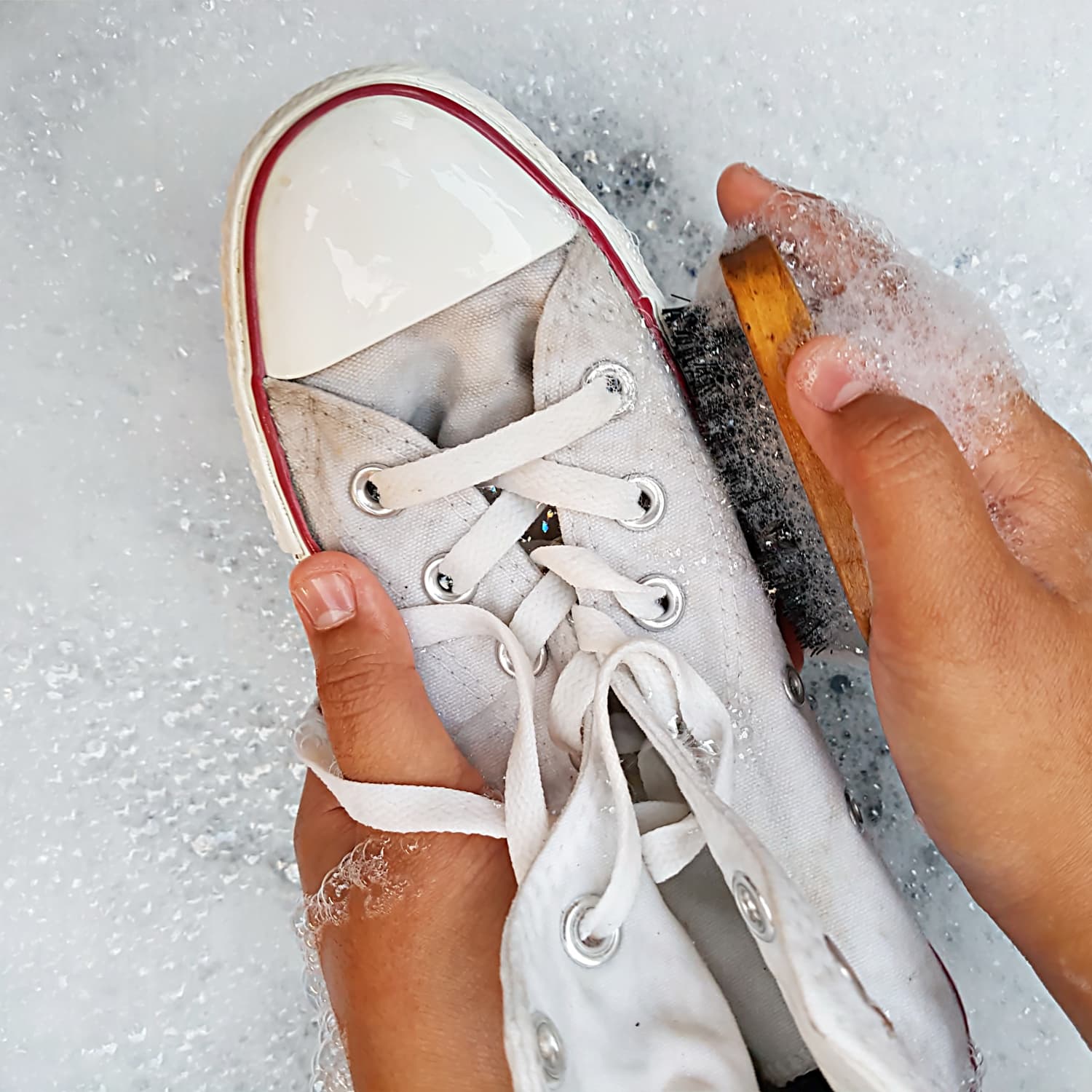 White Sneaker Cleaner Easy Using Fabric Cleaner Effective Remove