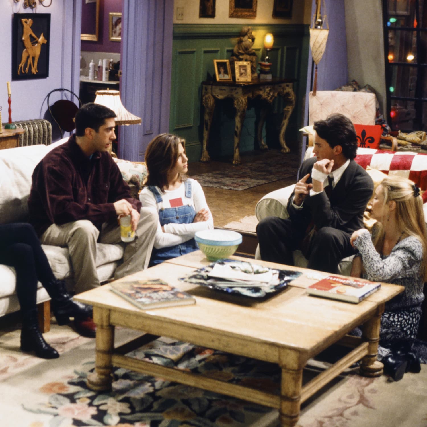 Friends Set Design Why Monicas Apartment Is Purple Apartment