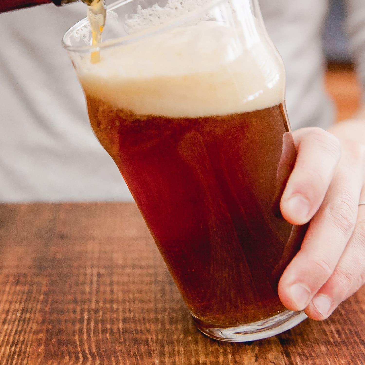 How To Pour And Taste Beer Like A Boss Kitchn