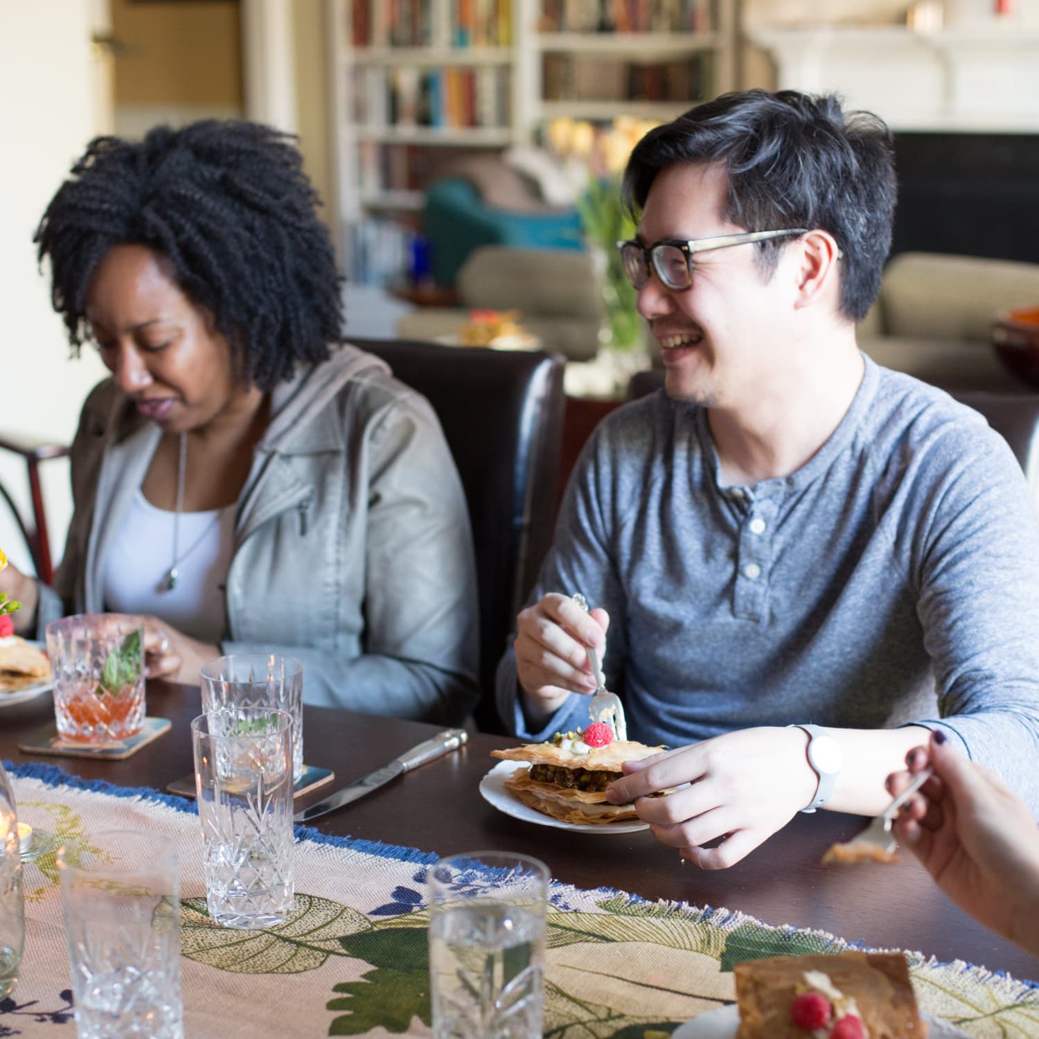 Expert Tips For Avoiding Awkward Conversations With Old Friends