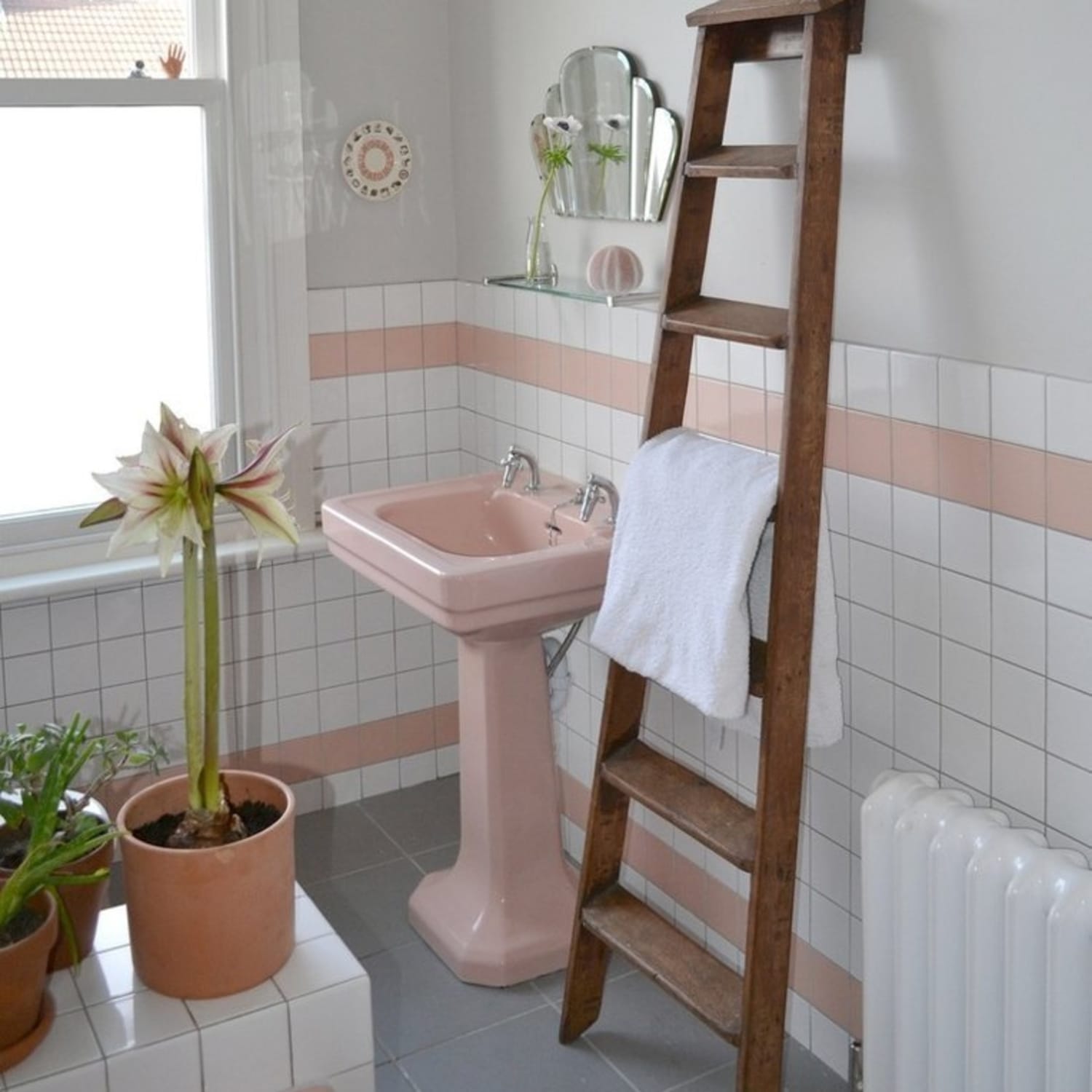 Retro Bathroom Refresh Why Older Bathroom Suites Are Still Sweet