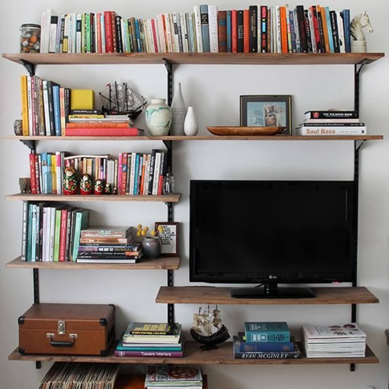 Small Space Living 25 Diy Projects For Your Living Room Apartment Therapy