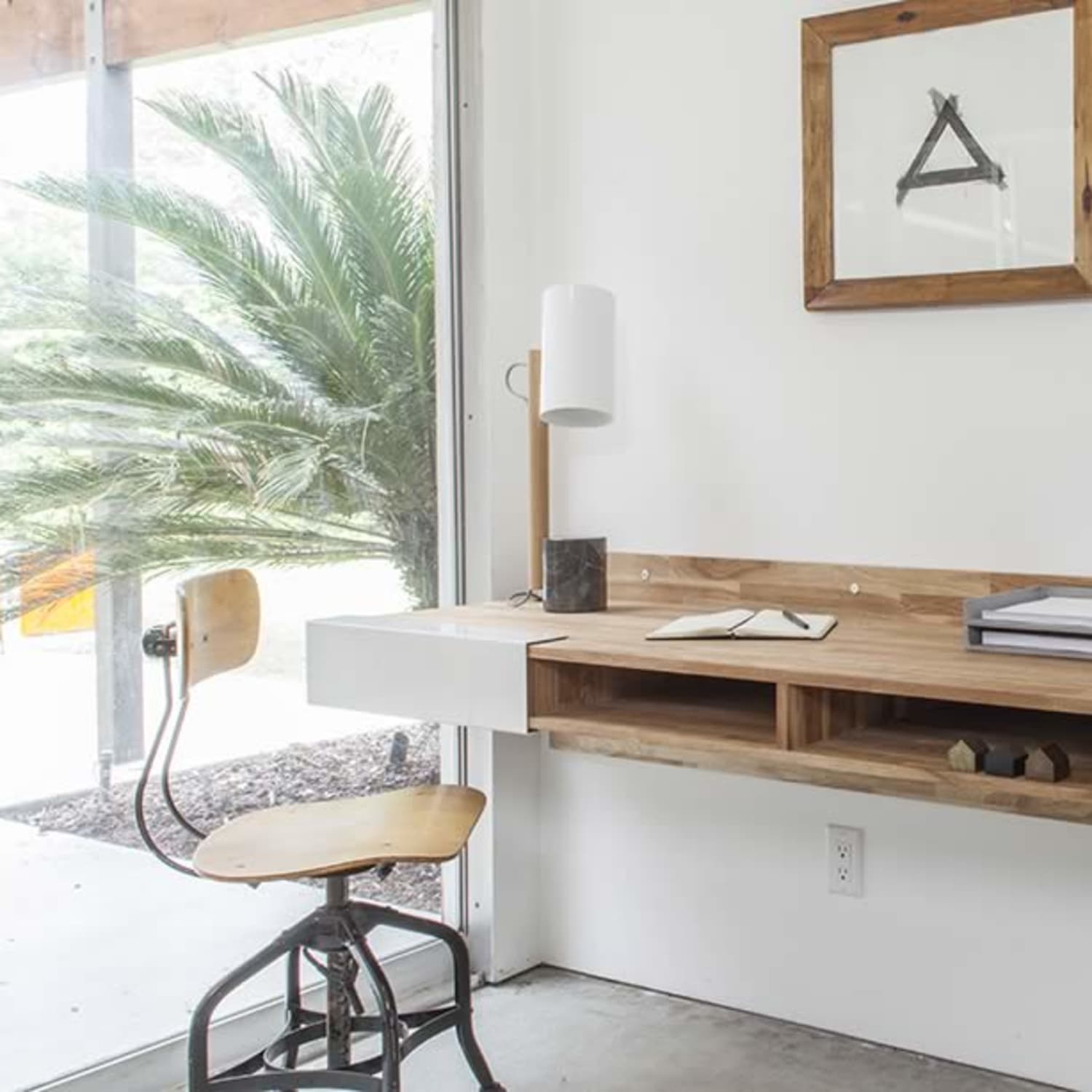 10 Best Wall Mounted Desks Floating Desks To Save Space