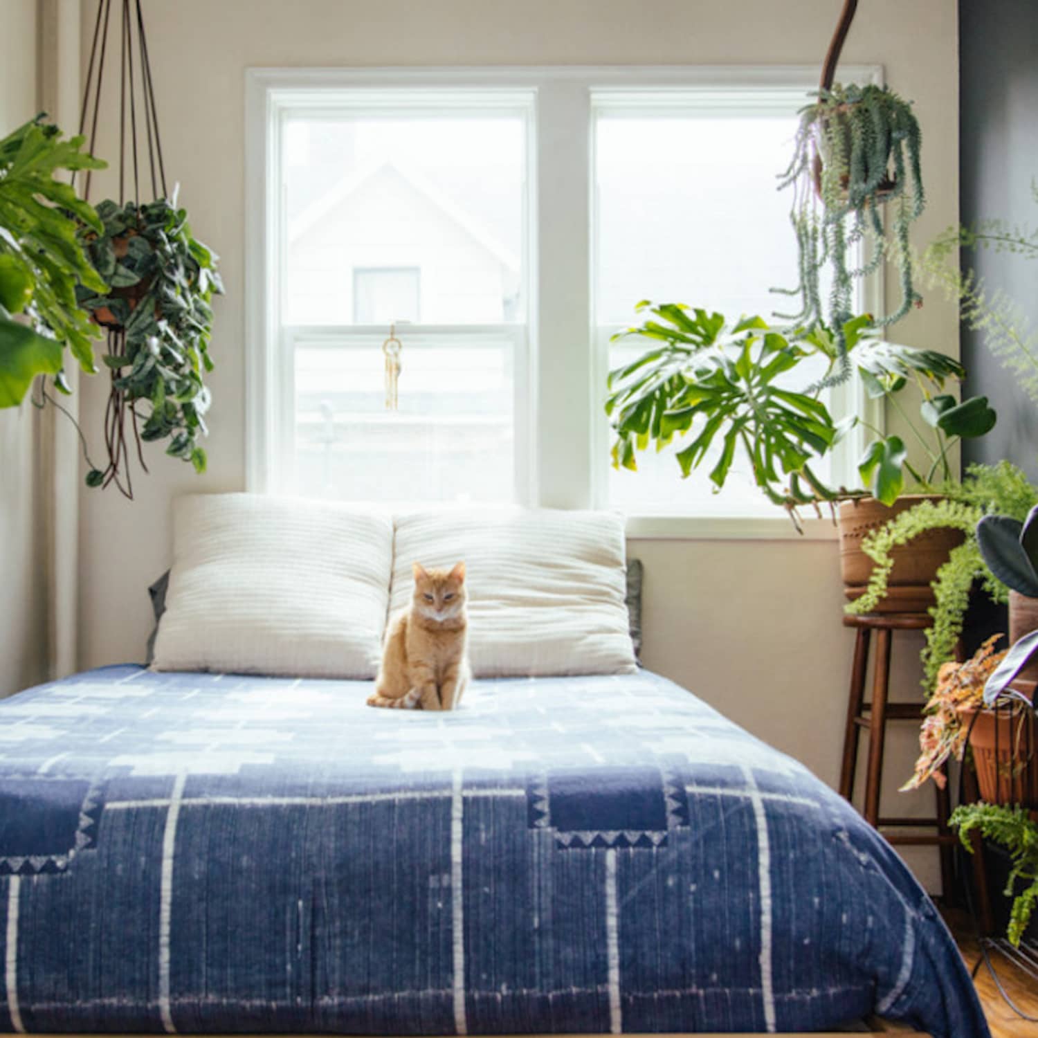 Smart Decorating Ideas For Small Bedrooms Apartment Therapy