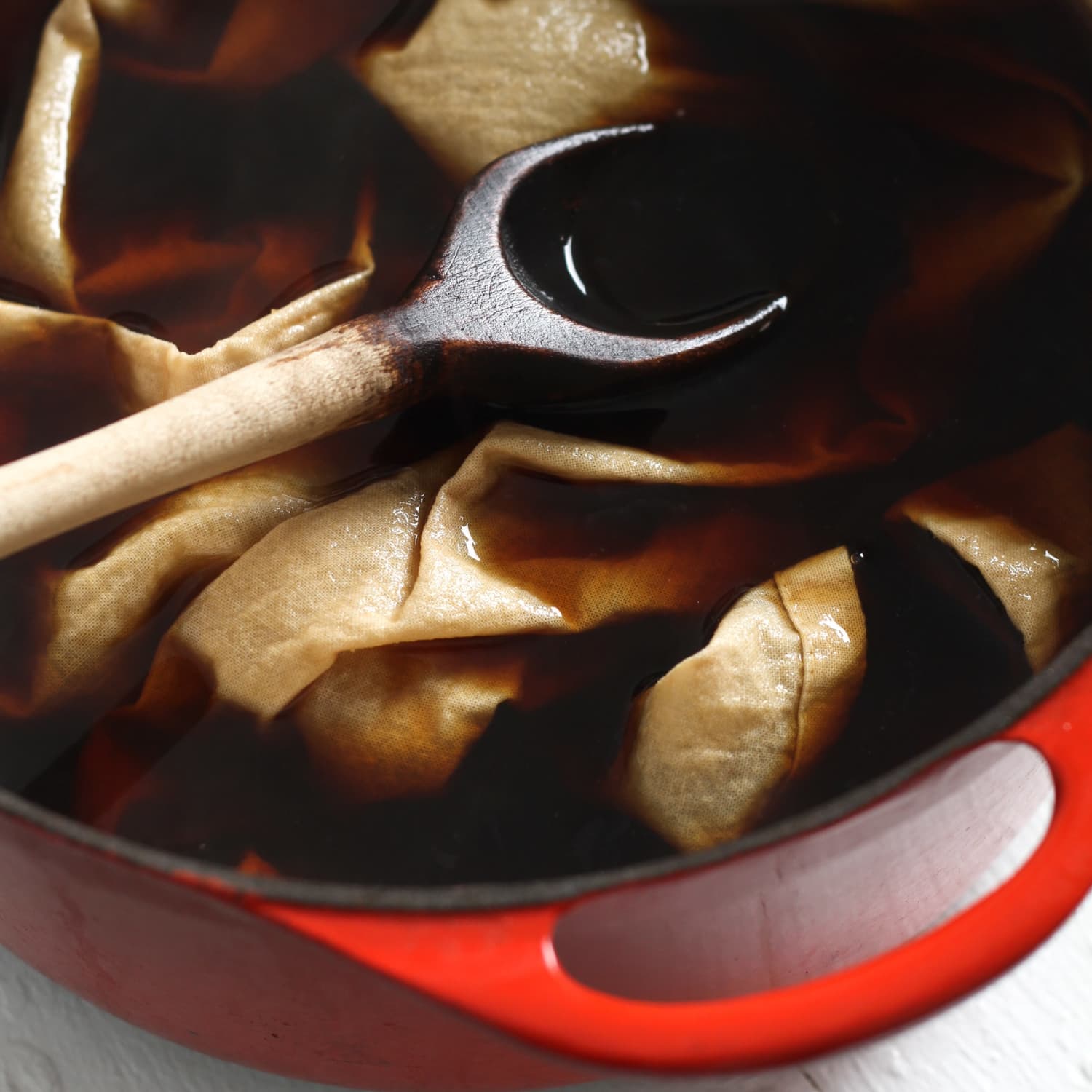 How To Naturally Dye Textiles Using Coffee Tea Apartment Therapy