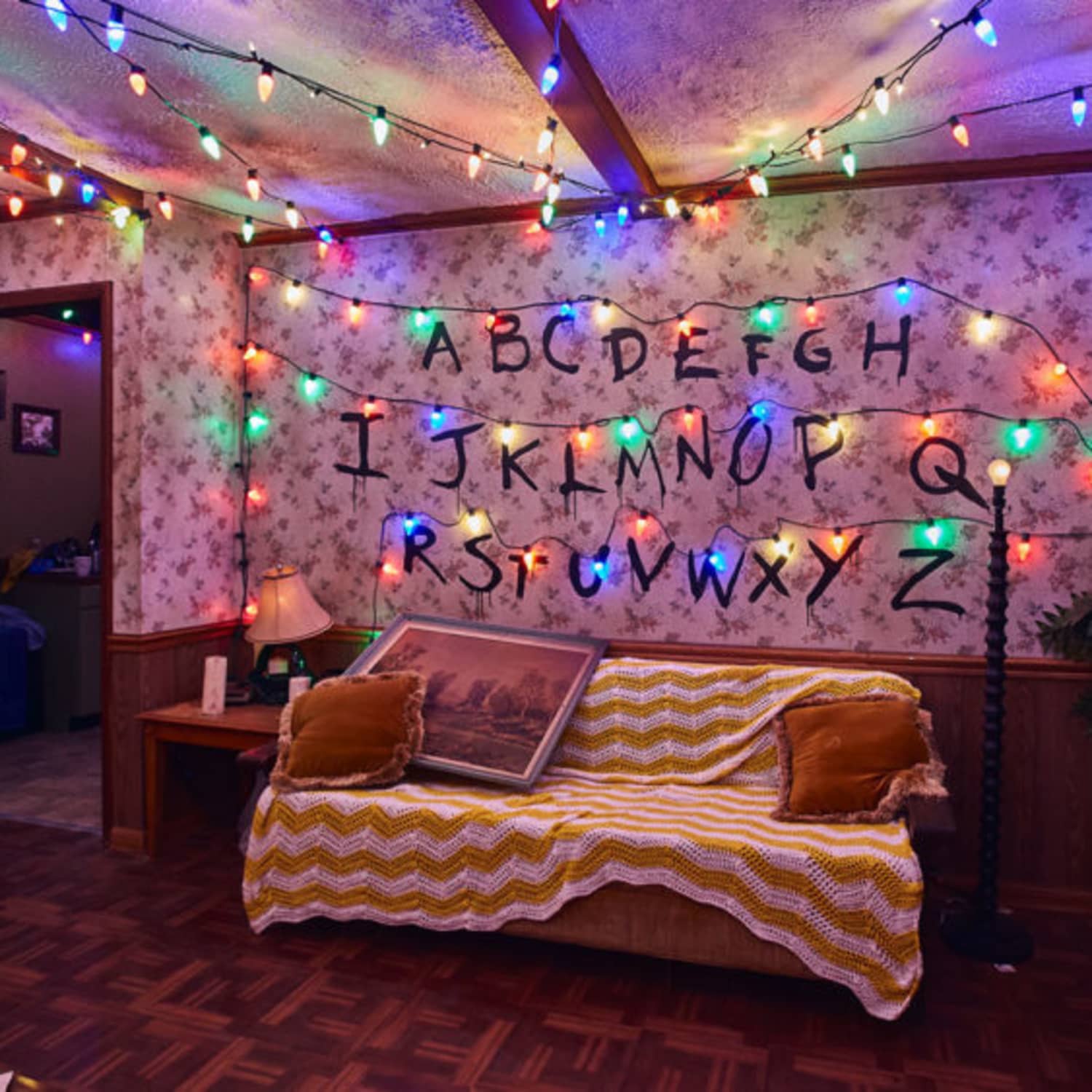Visit The Stranger Things Haunted House At Universal Orlando