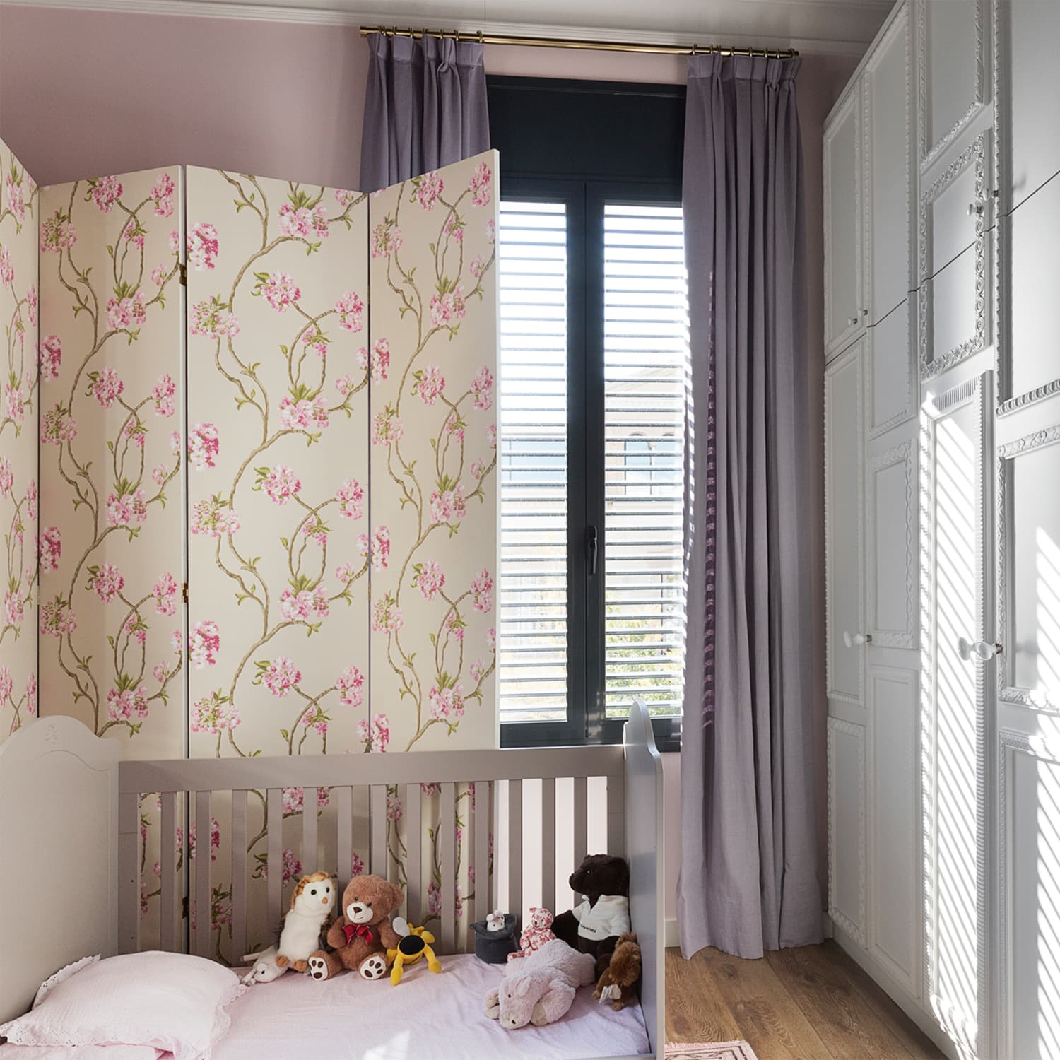 Design Idea How To Make A Painted Frame Accent Wall Apartment