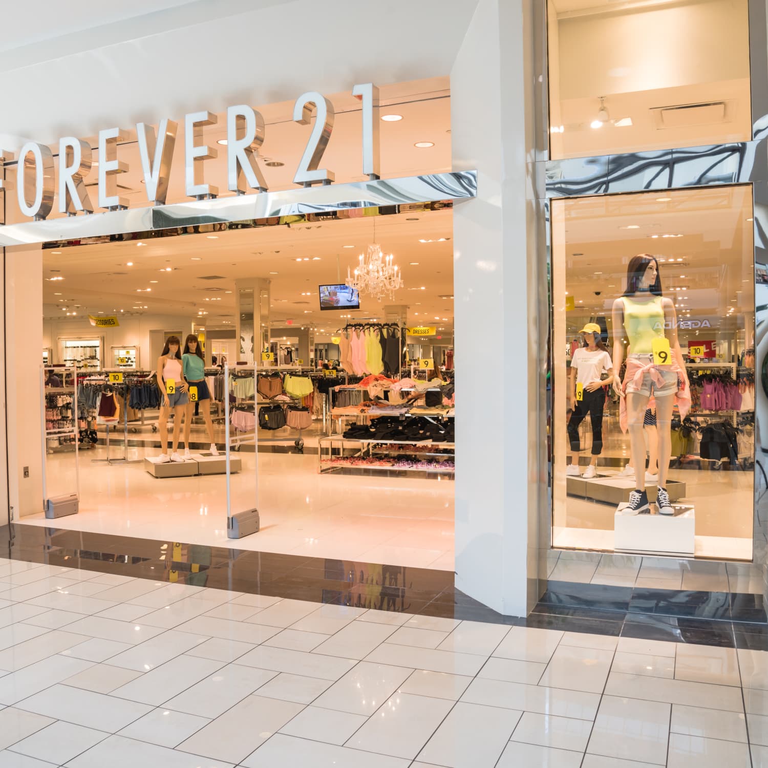Forever 21 Is Opening A New Beauty Home Store Apartment Therapy