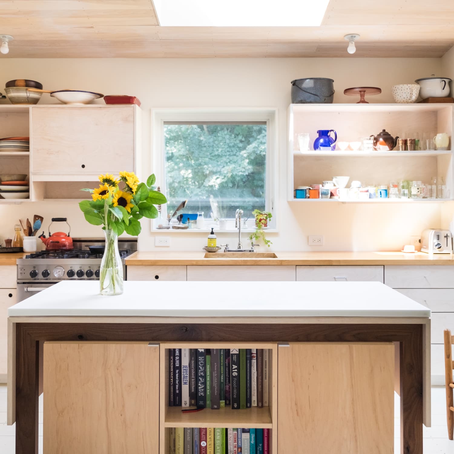 Tips to Keep Kitchen Clean and Organized - Our Oily House