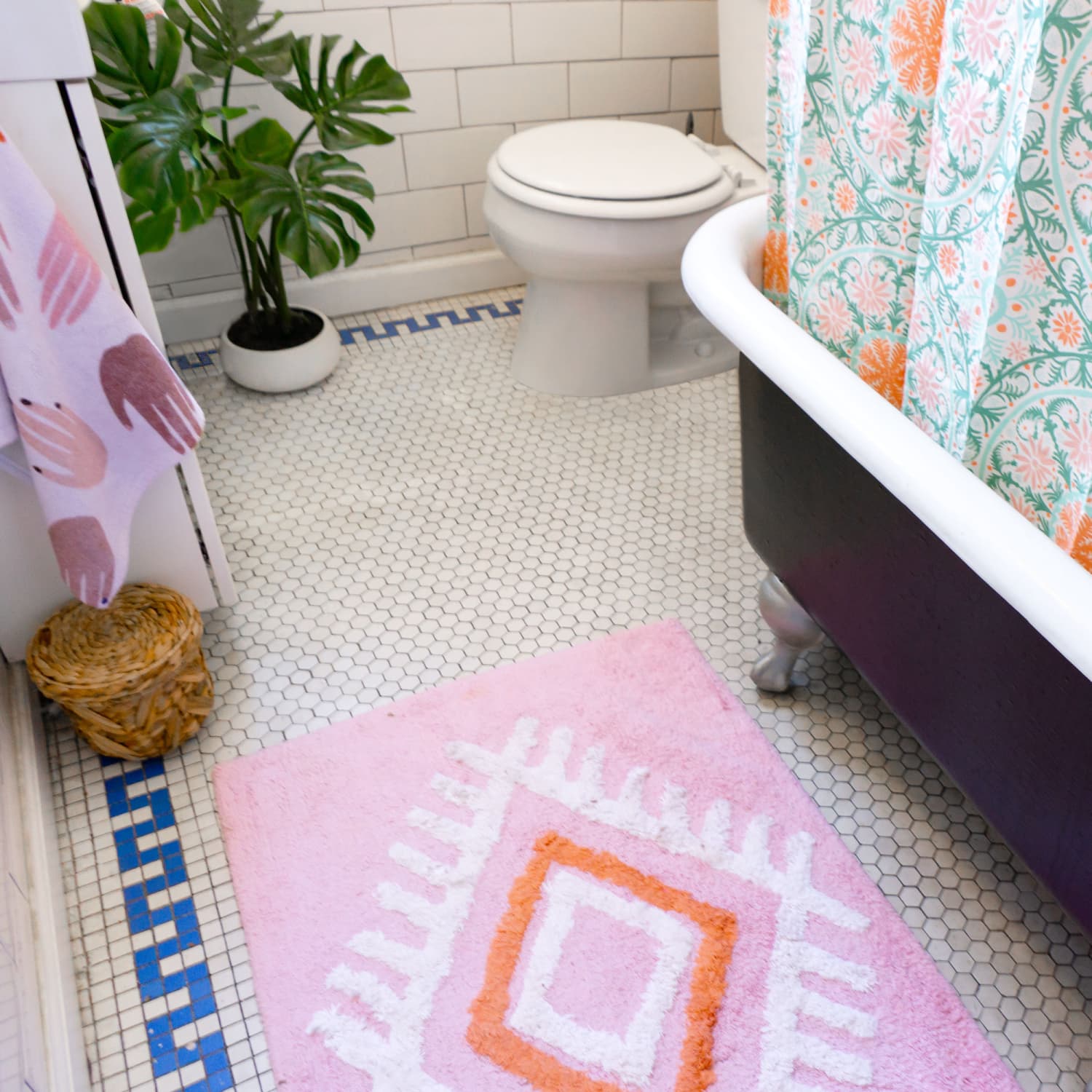 How to Keep a Bath Mat in Place With Velcro  Apartment Therapy
