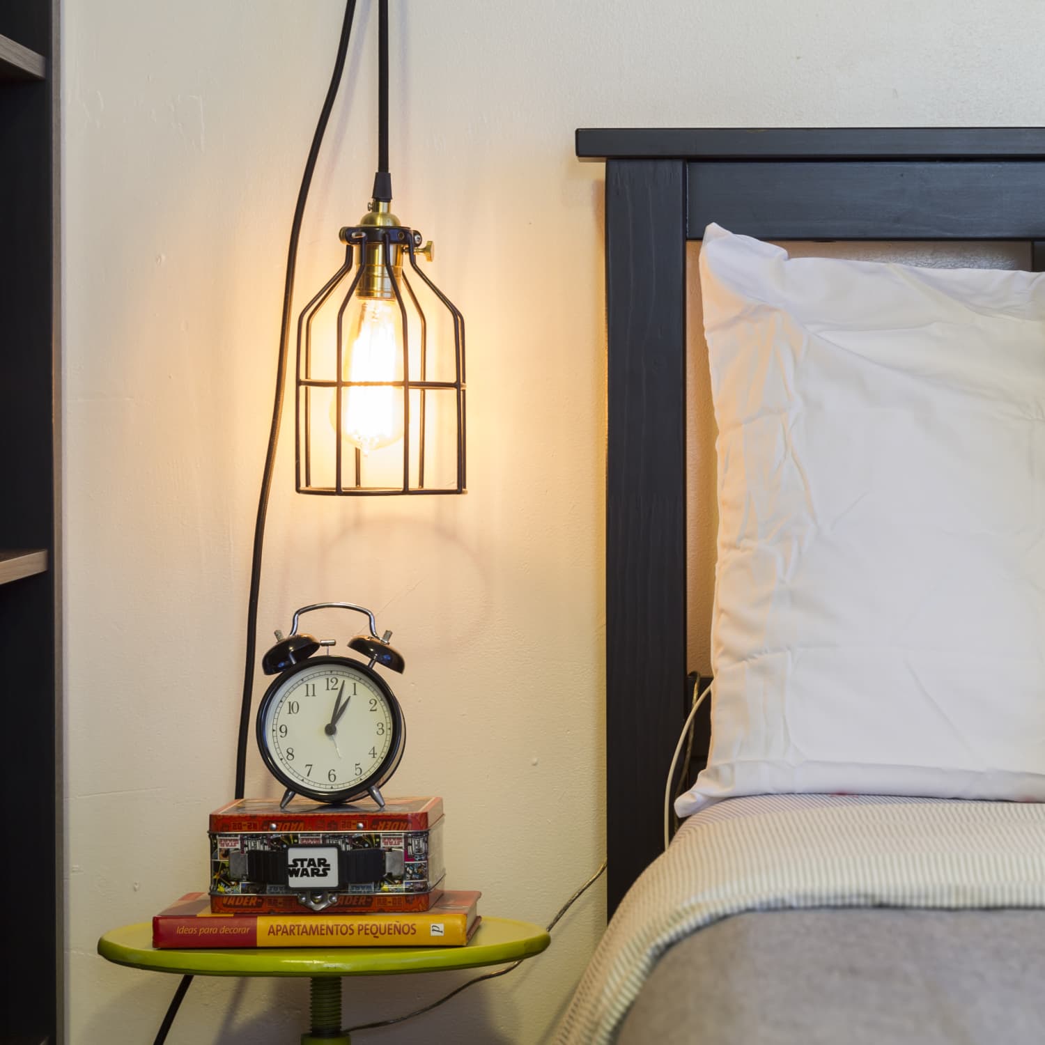 Essential Blackout Supplies: JackonLux Rechargeable Emergency Light Bulbs |  Apartment Therapy, image size:1500x1500