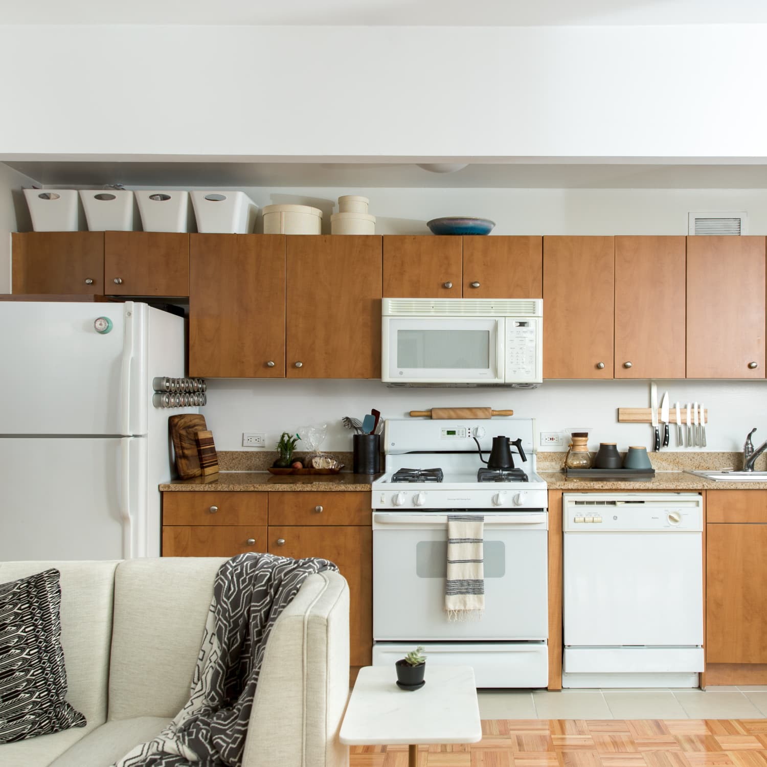 What does a NYC landlord have to provide to apartment tenants?