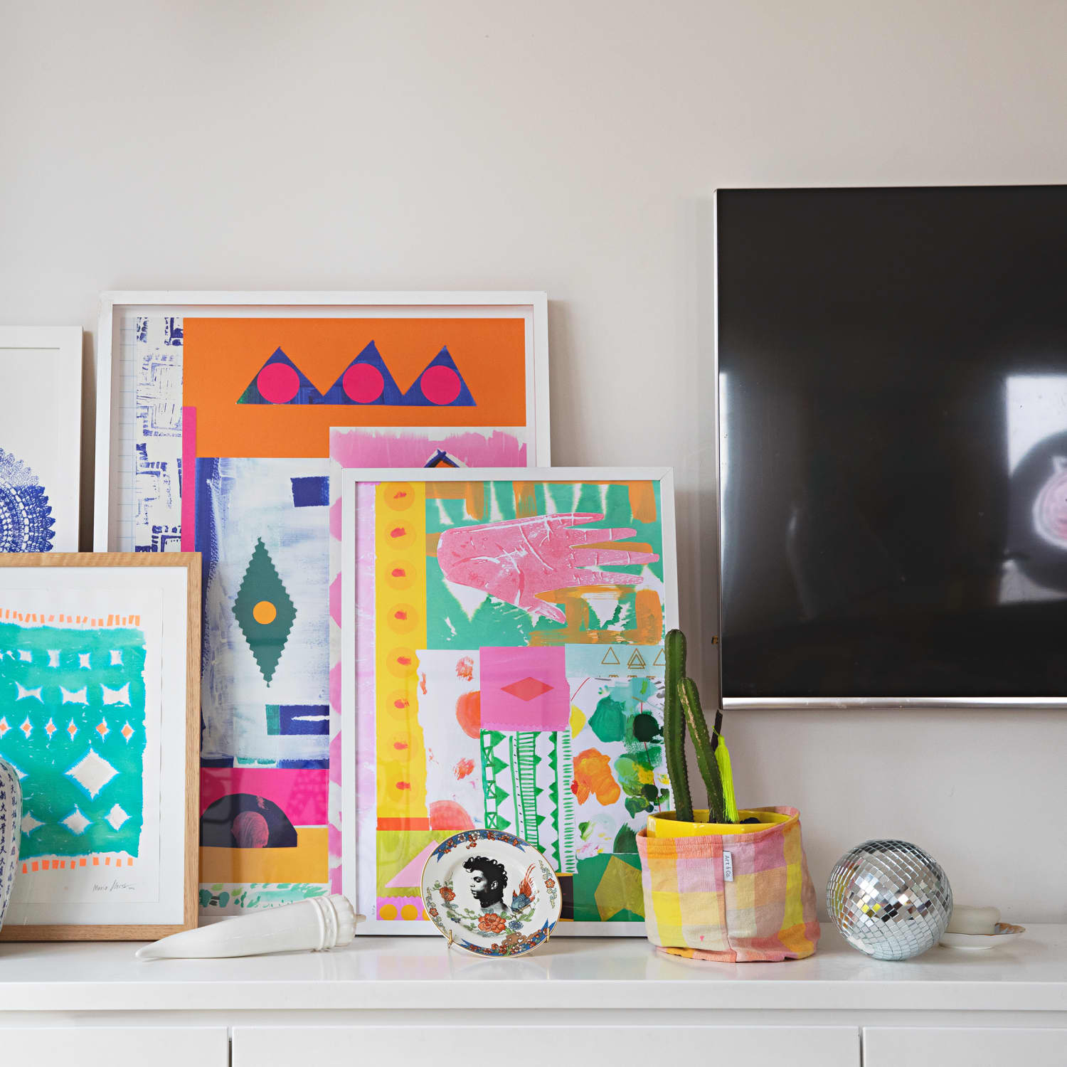 DIY Gorgeous Wall Décor On A Budget With This Creative Aluminum
