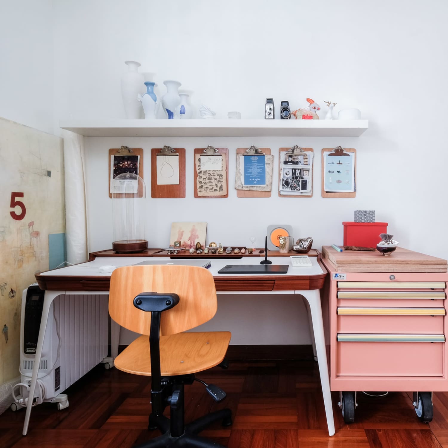 3 Home Office Trends on Their Way Out, According to the Pros | Apartment  Therapy, image size:1500x1500