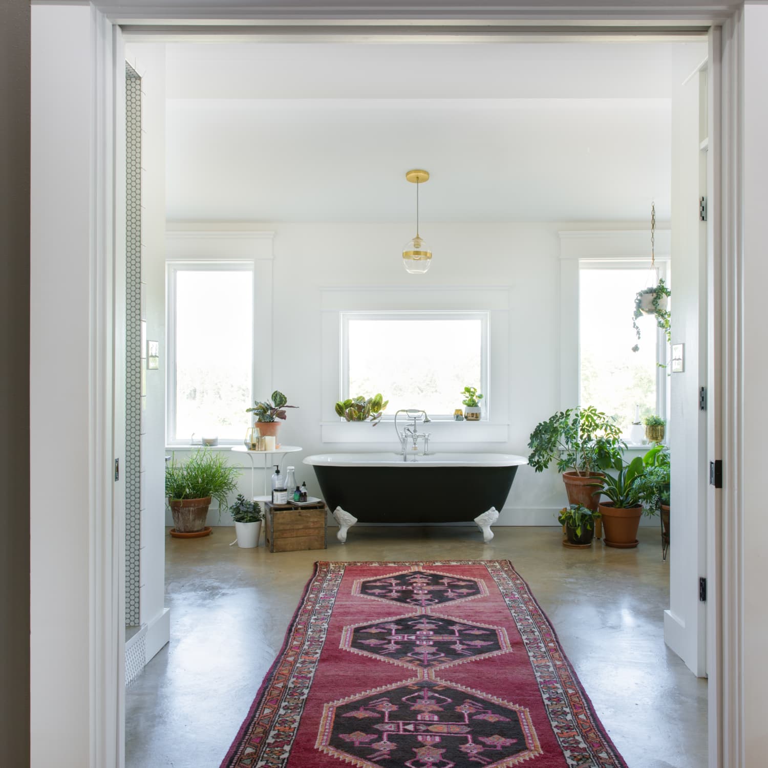 Design Discussion : Wool Rugs in the Bathroom - Room for Tuesday