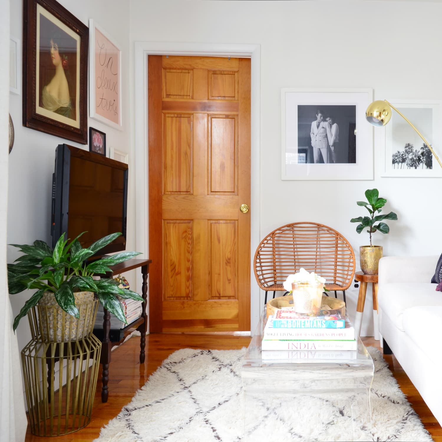 How To Organize With Wire Grid Wall Panels Apartment Therapy