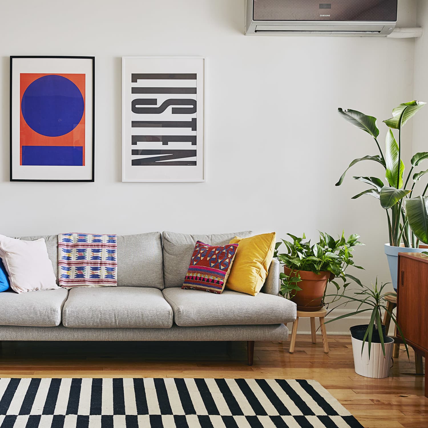 The Best Modern Living Room Decorating Ideas Gorgeous Modern Living Rooms Apartment Therapy Aesthetic bedroom bloxburg decor target rooms living room decoration. modern living room decorating ideas