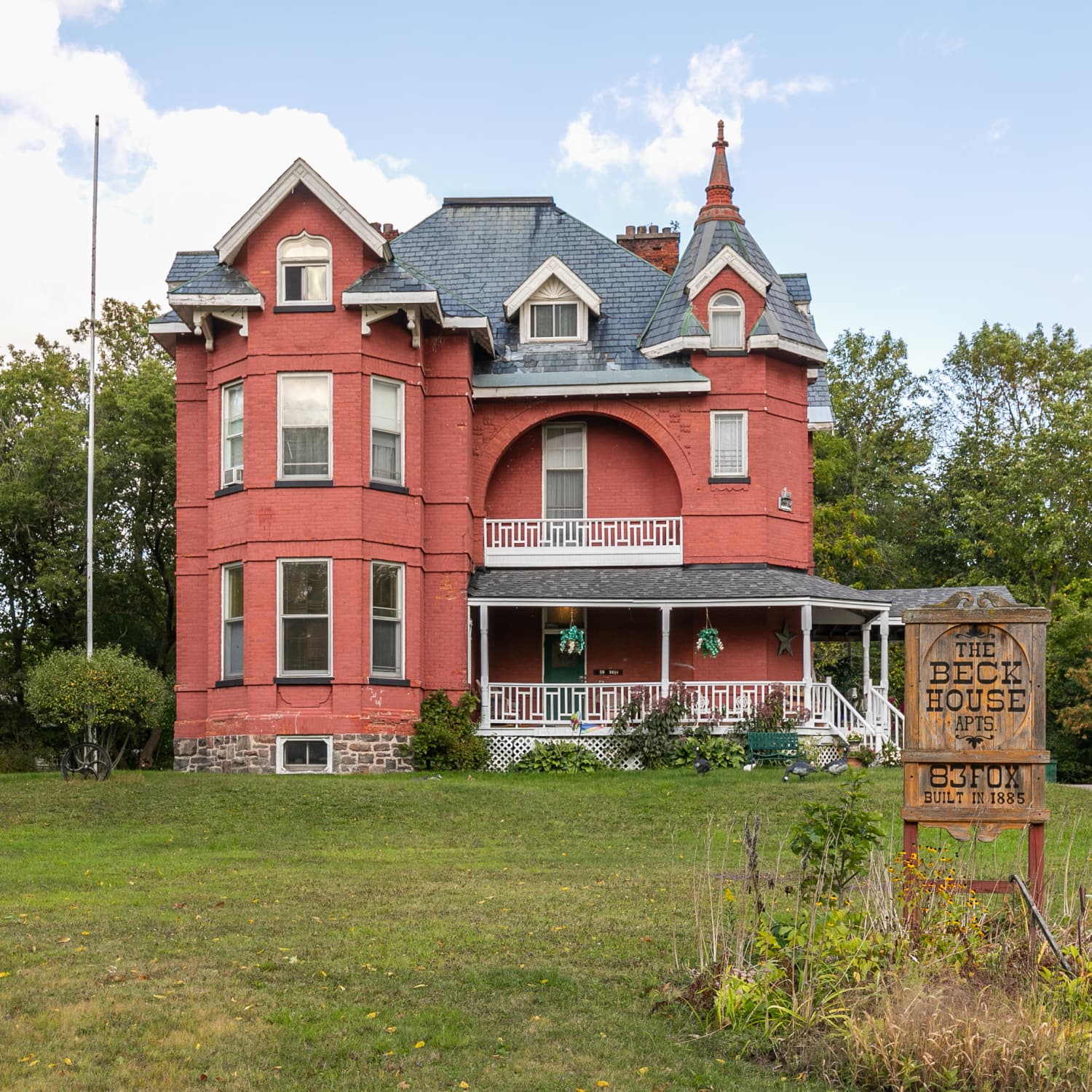 Cheap Halloween Airbnb Rentals  Apartment Therapy