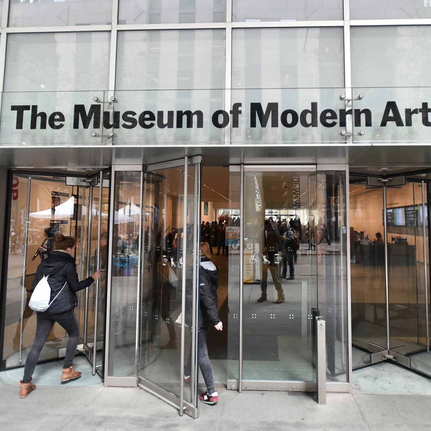 Moma Free Online Art Classes On Coursera Apartment Therapy