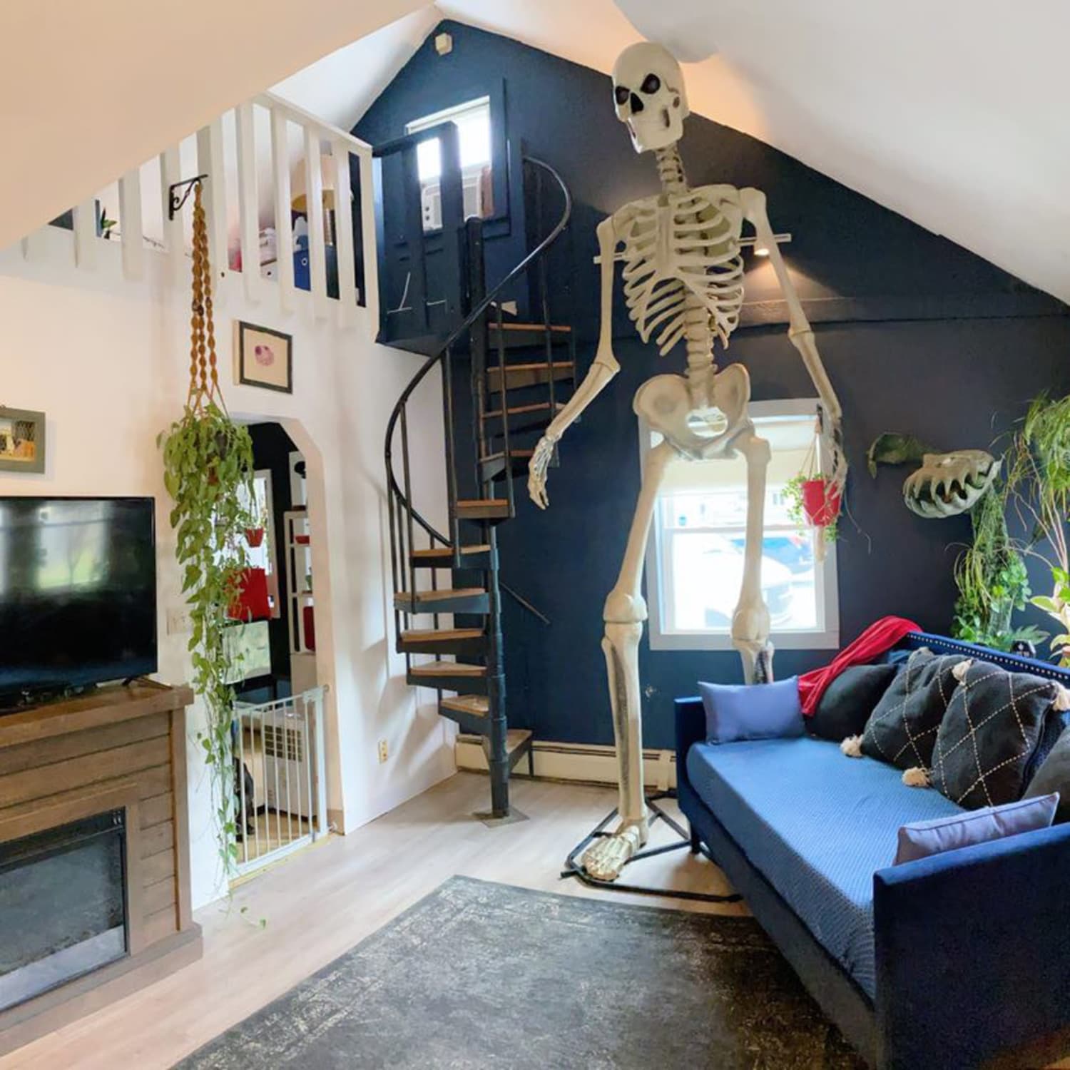 How to Maintain Your 12-Foot Skeleton and Other Giant Halloween