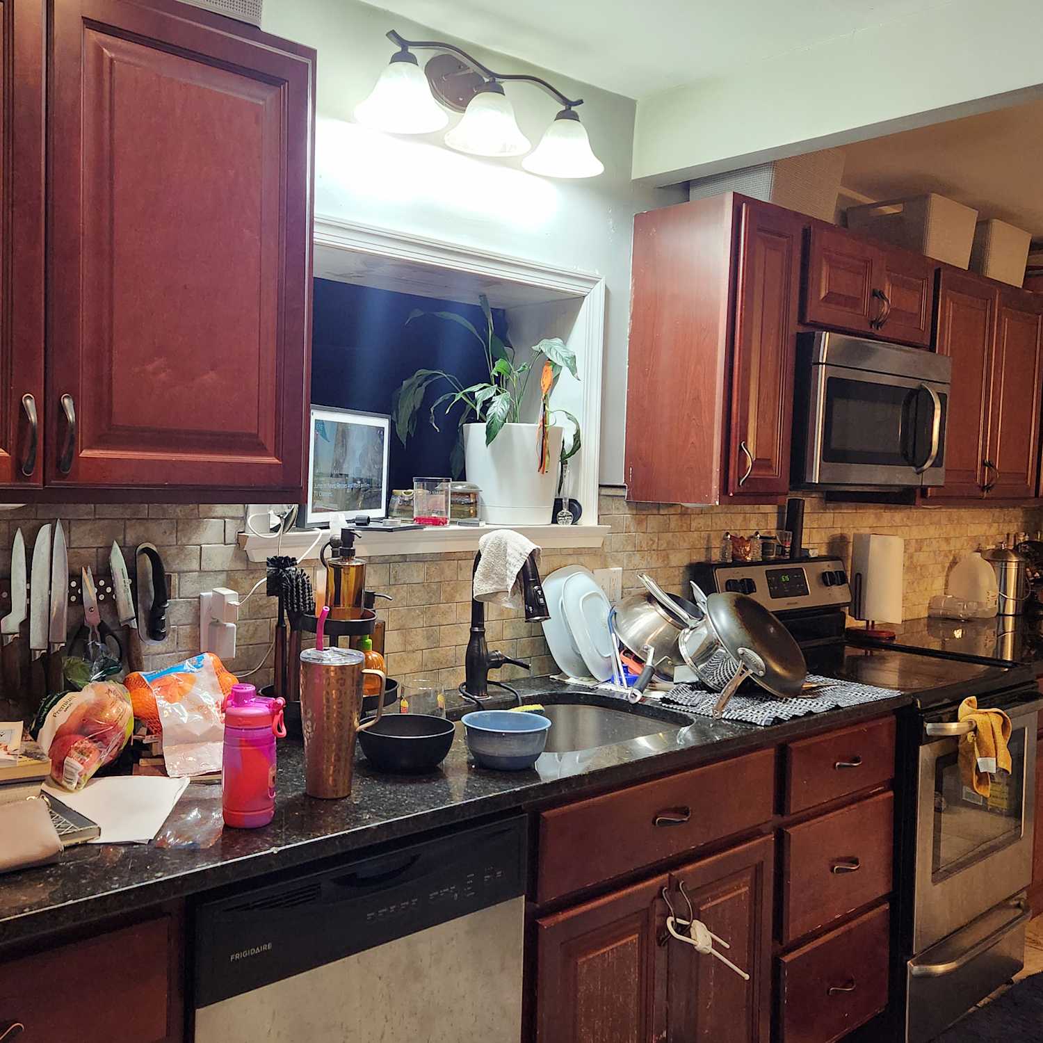 I Tried the “2-Minute Rule” to Declutter My Kitchen | Apartment Therapy, image size:1500x1500