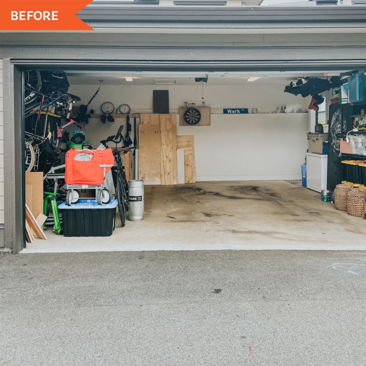 https://cdn.apartmenttherapy.info/image/upload/f_jpg,q_auto:eco,c_fill,g_auto,w_1500,ar_1:1/at%2Forganize-clean%2Fbefore-after%2FSamantha%20Potter%20Garage%2FSamanthaPotter_Before1