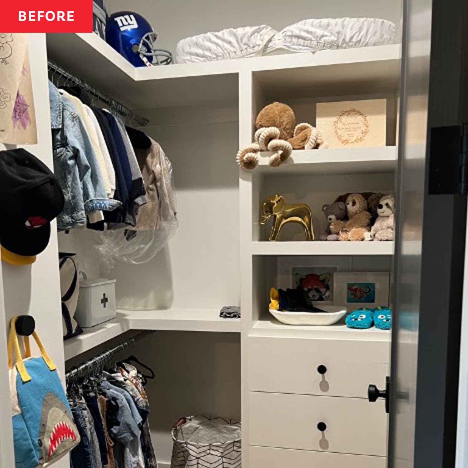 https://cdn.apartmenttherapy.info/image/upload/f_jpg,q_auto:eco,c_fill,g_auto,w_1500,ar_1:1/at%2Forganize-clean%2Fbefore-after%2FTeresa_Dinneen_Kids_Closets%2FTeresaDinneen_111372792_image004