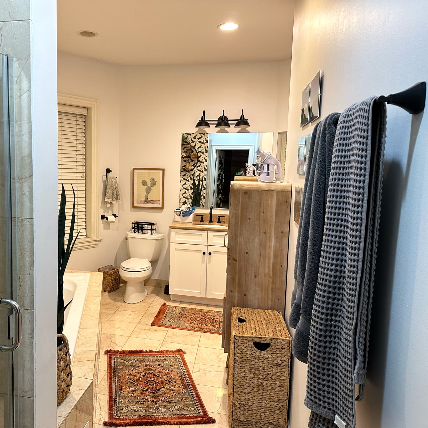30 Bathroom Rug Ideas to Create a Spa Sanctuary