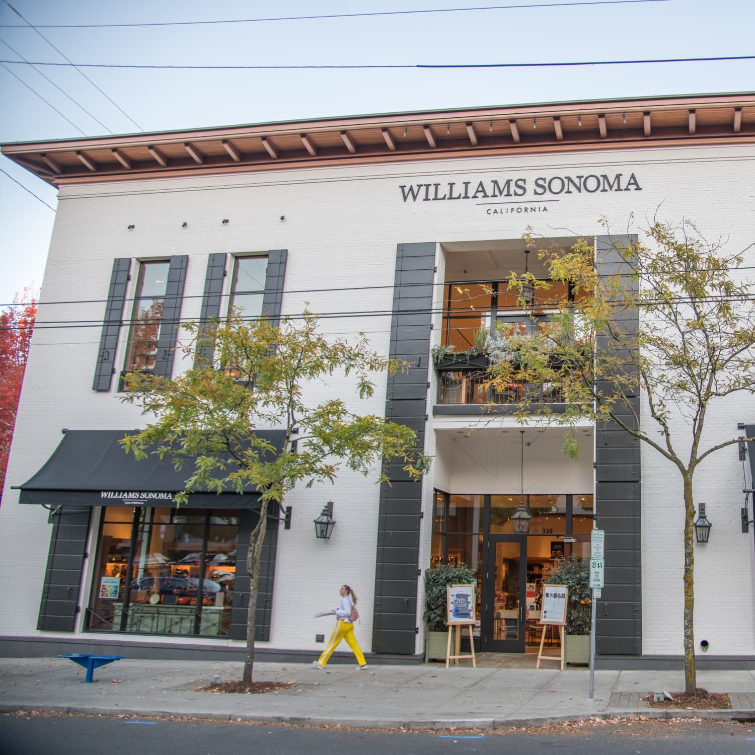 Williams-Sonoma Is Hiring Remote Seasonal Jobs Ahead of the Holidays