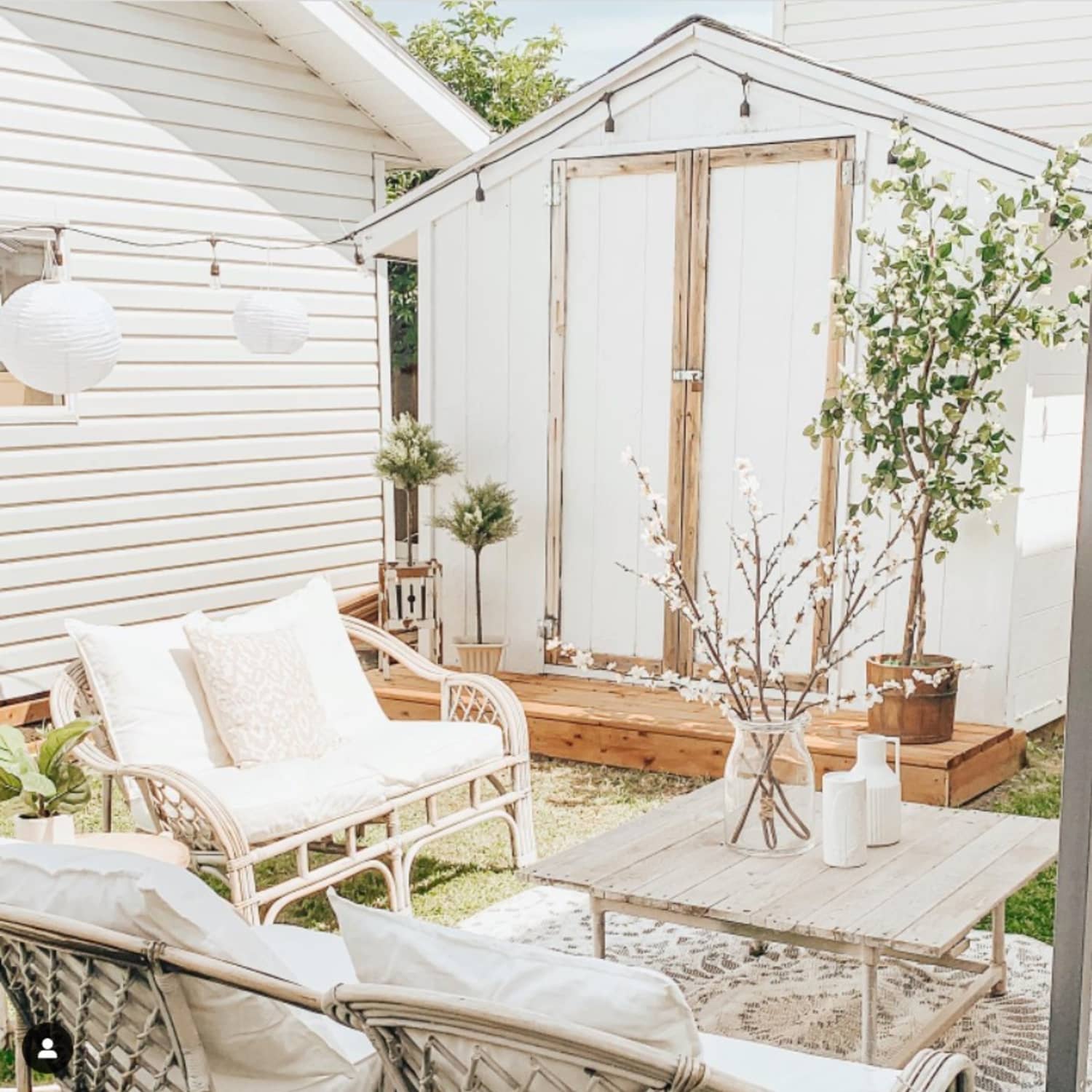 6 Small Outdoor Spaces to Inspire Your Own Private Oasis