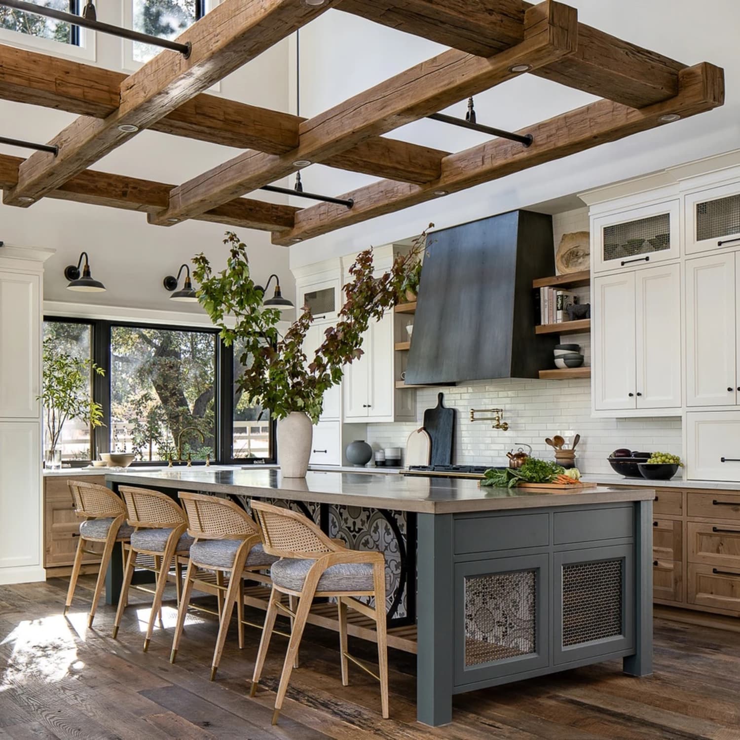 10 Smart Barndominium Interiors to Maximize Your Rustic Space | Apartment  Therapy