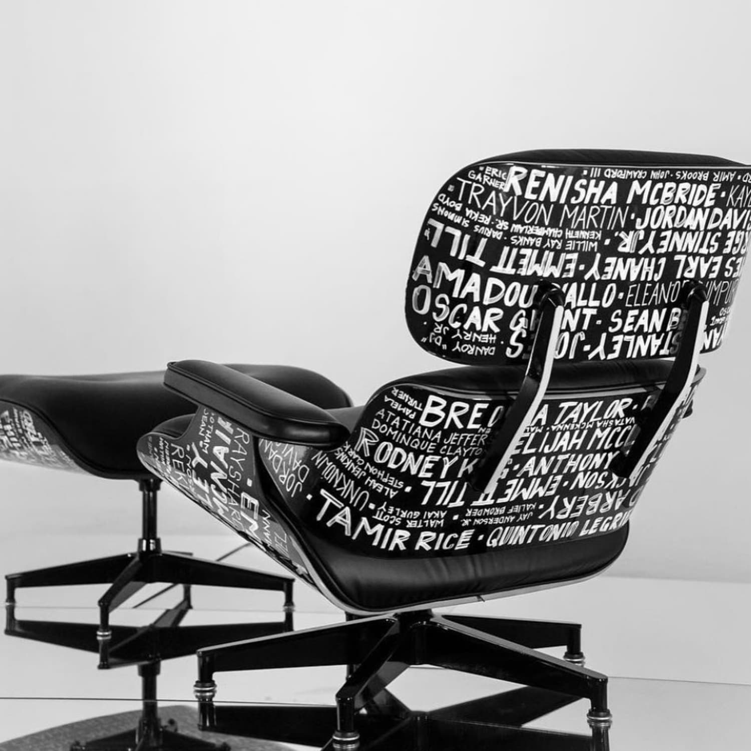 Earl sales eames chair