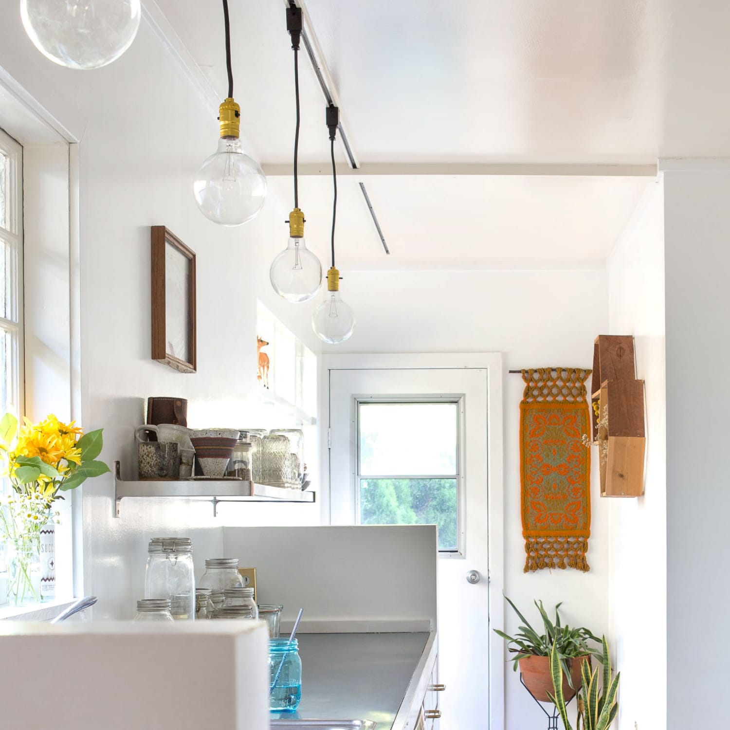 Overhead lighting shop for renters