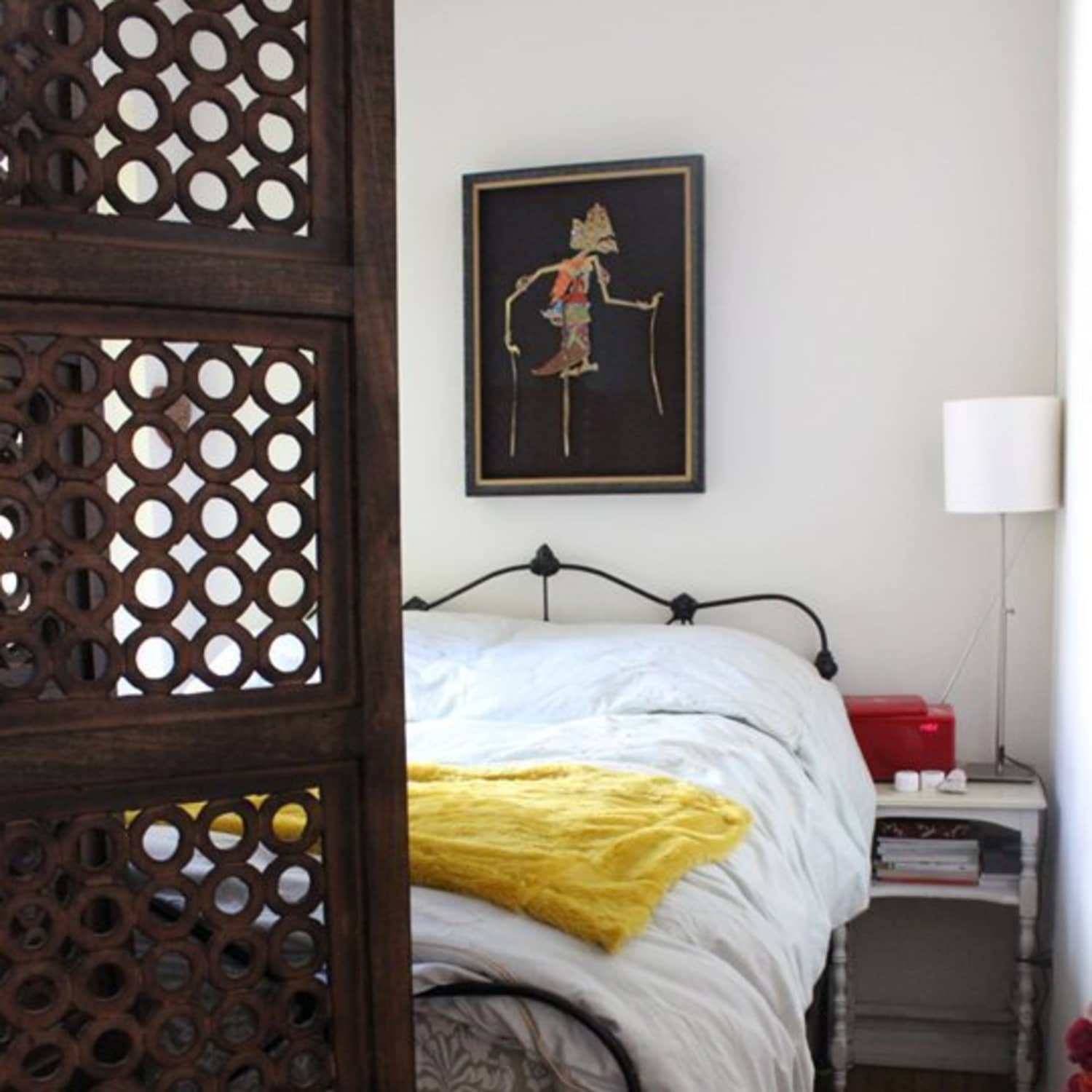6 Best Narrow Bedroom Decorating Ideas Apartment Therapy
