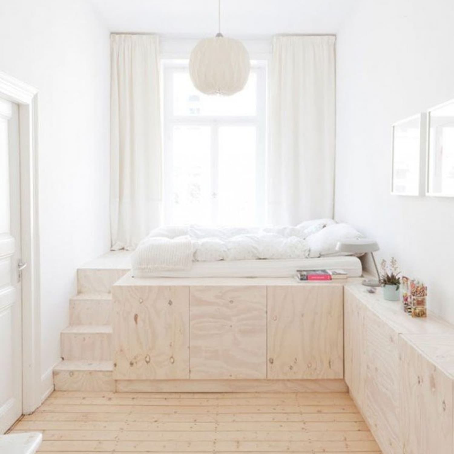 Built in window bed clearance