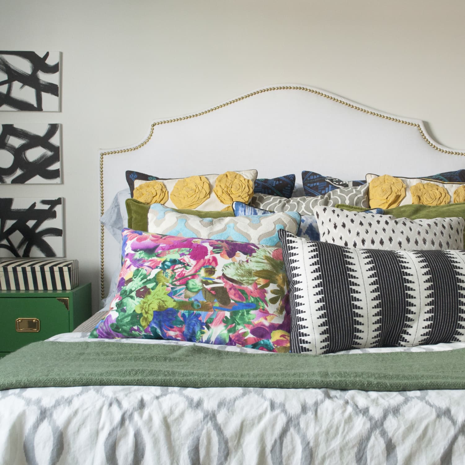 Too many pillows on outlet bed