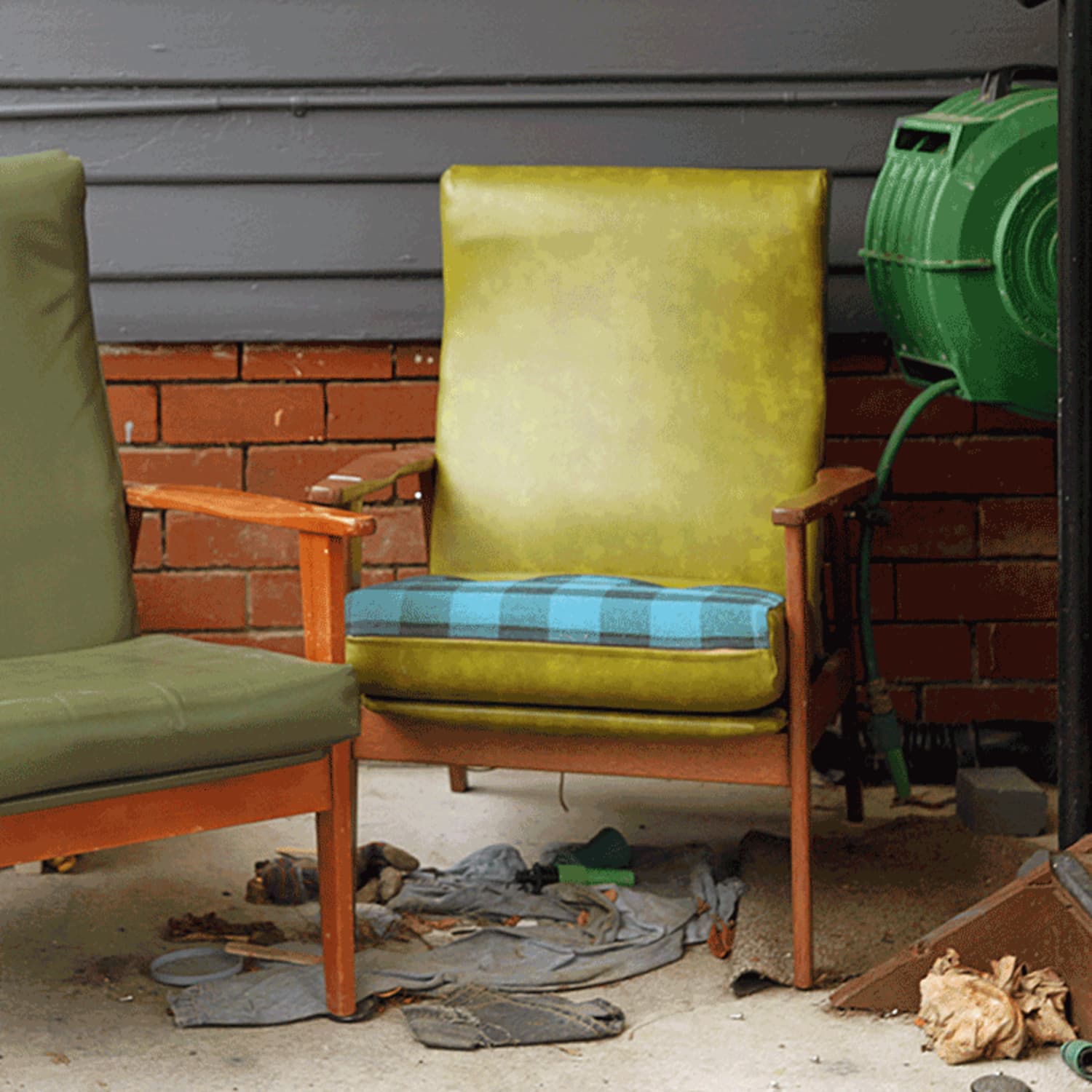 Mid century vinyl chair cheap