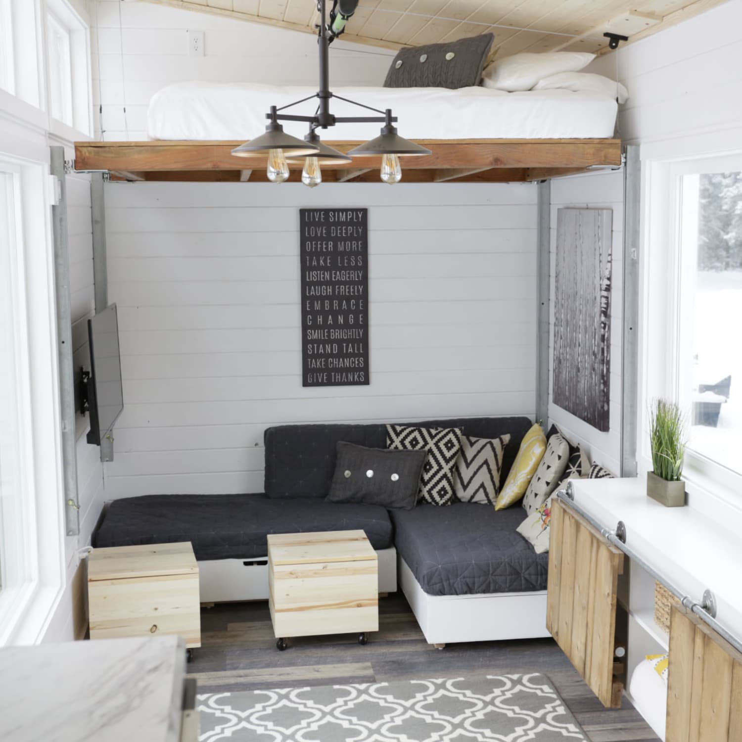 Tiny house murphy bed 2025