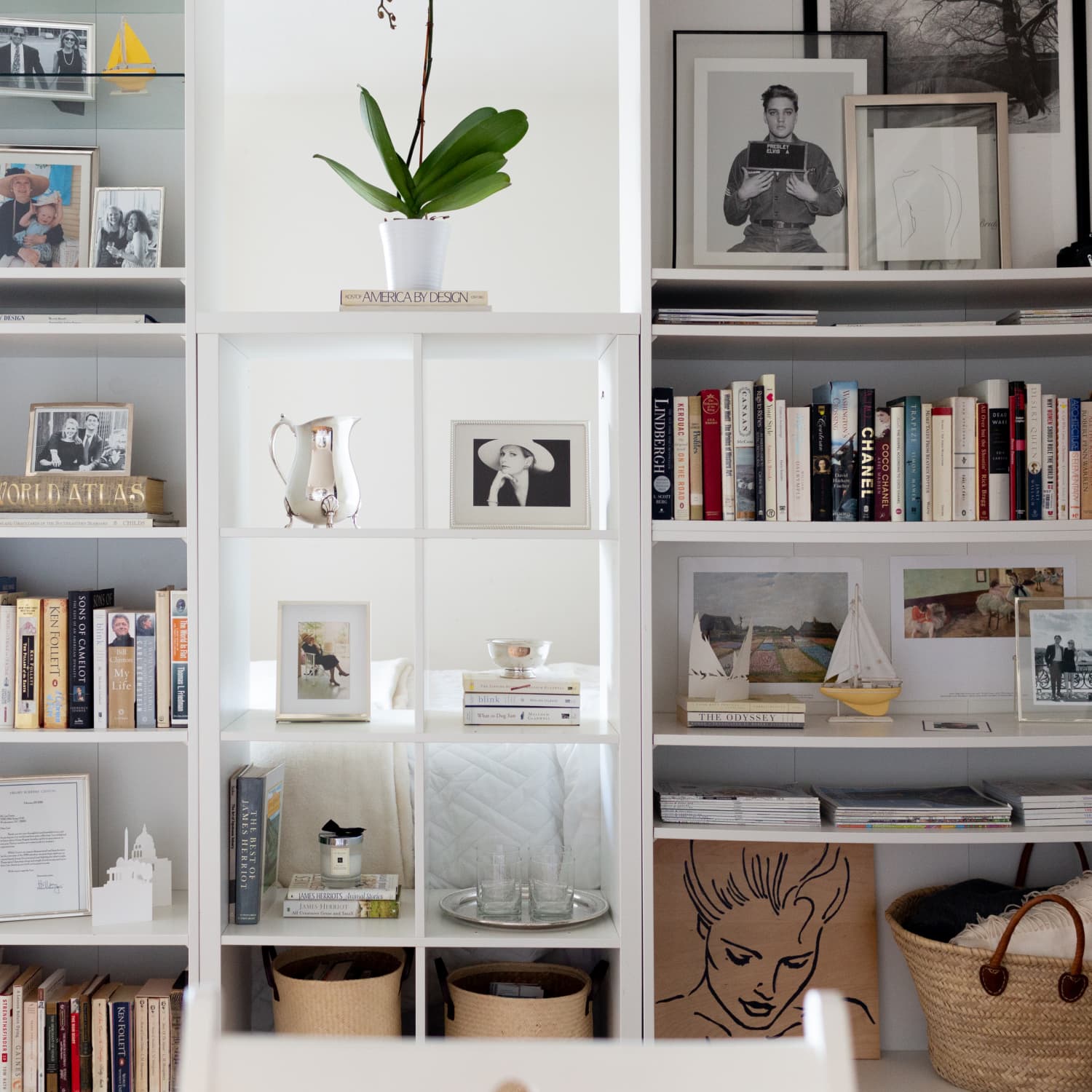 Short long store bookshelf