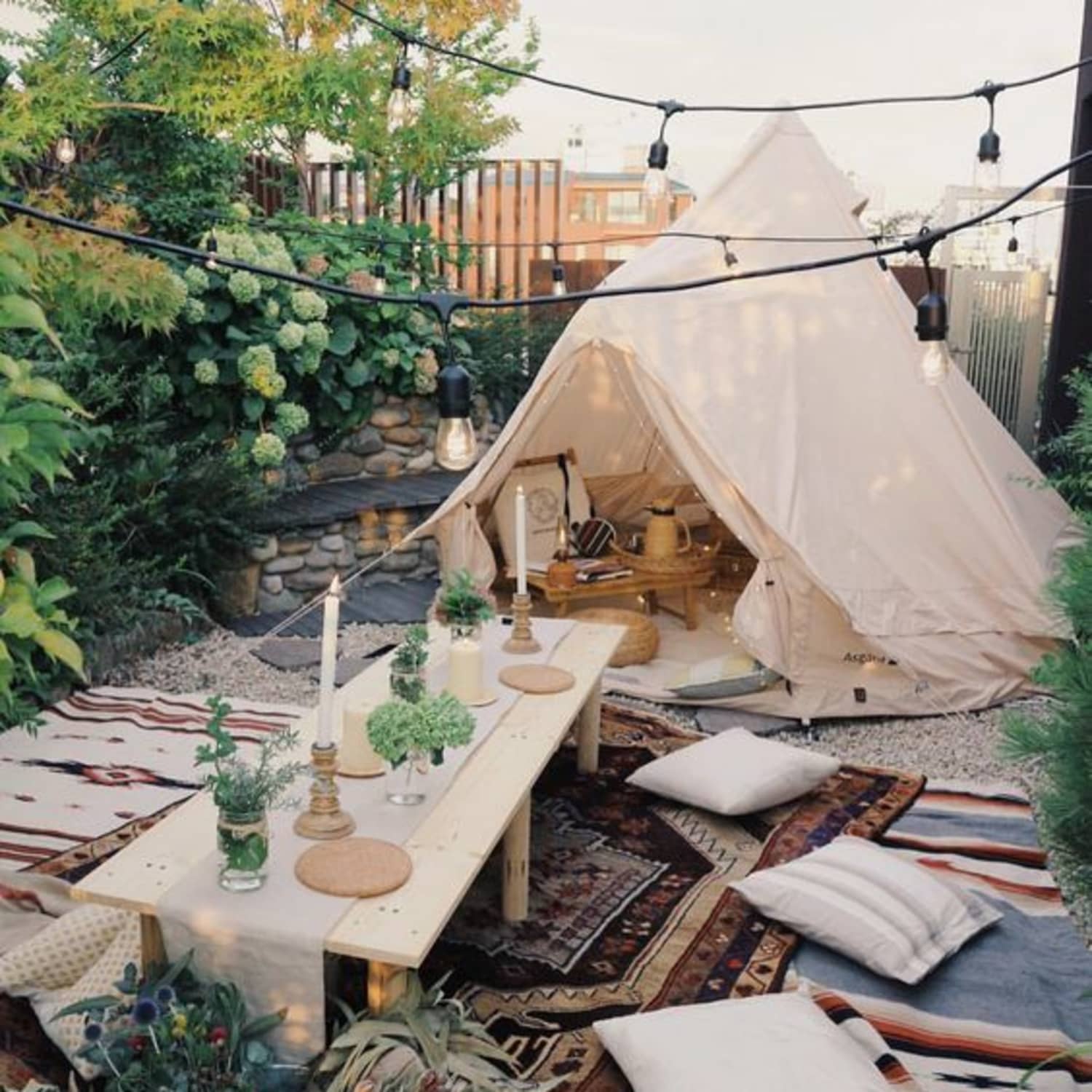 Fall is The Perfect Time to Go Glamping (& Here's What You'll Need