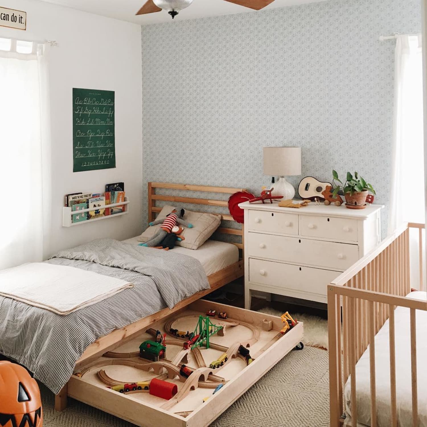 Childrens trundle bed with drawers clearance