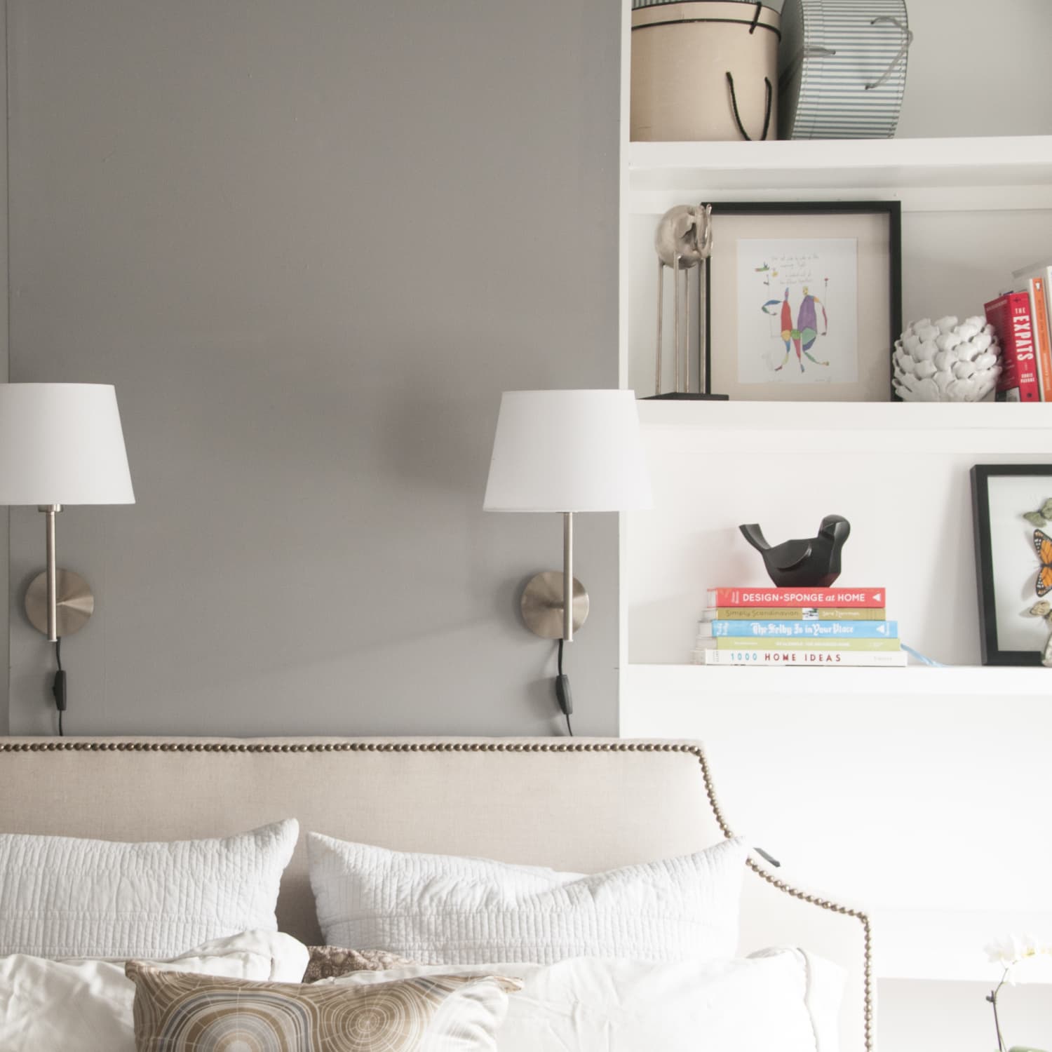 Hanging shelves shop with command strips