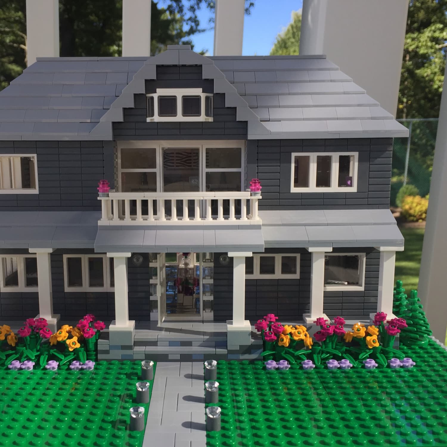 Lego people best sale house