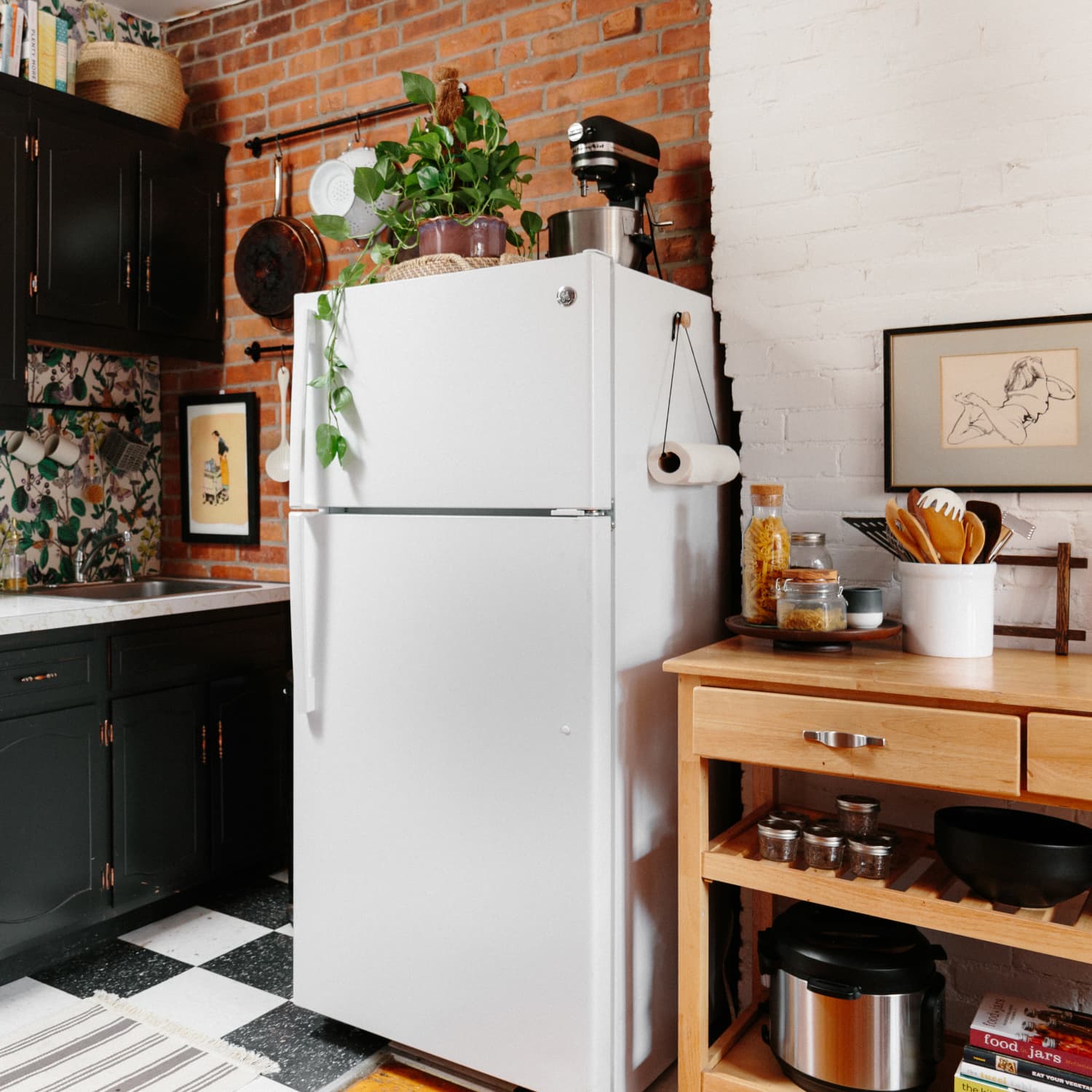 Full size top refrigerator under 500