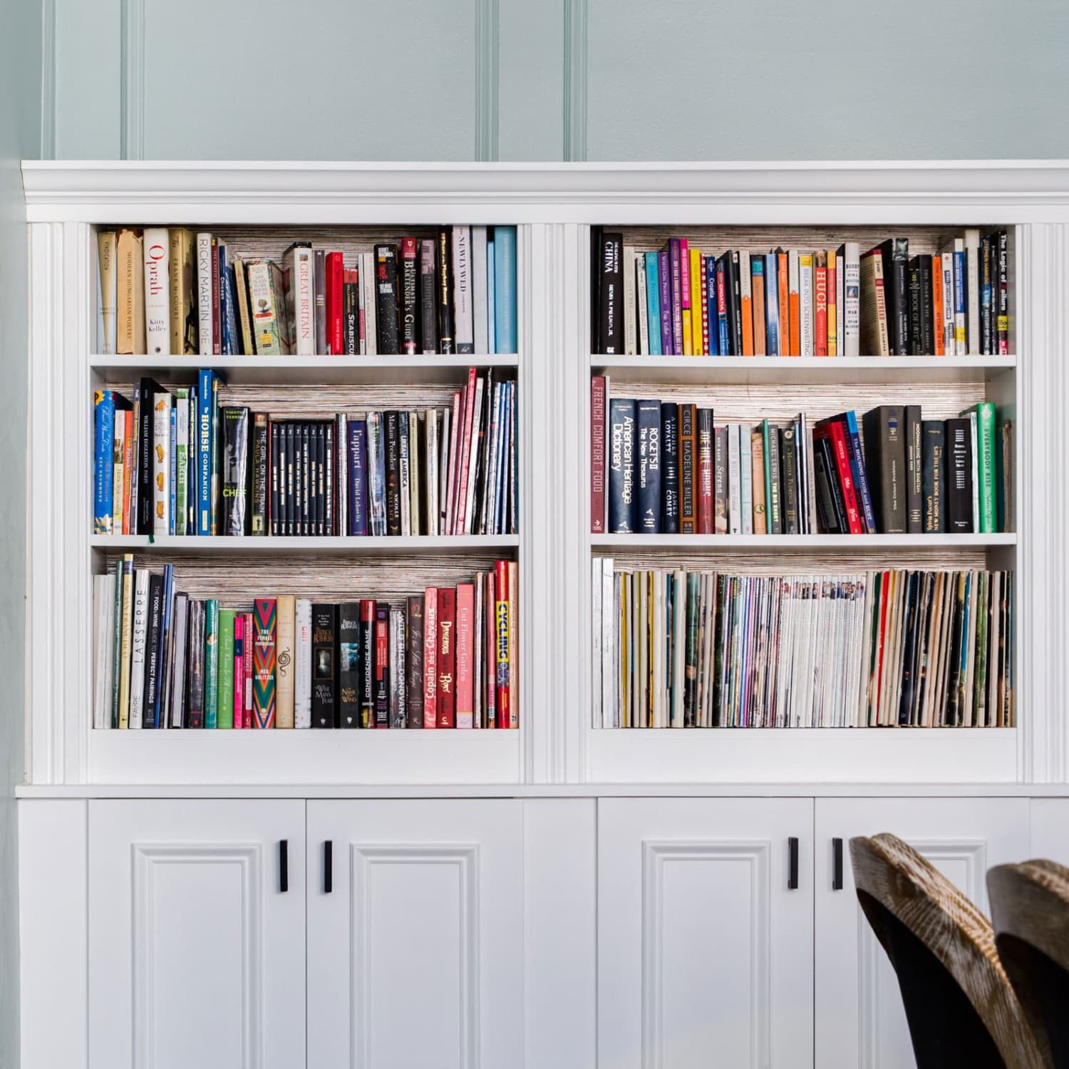 Hemnes bookcase top door hack