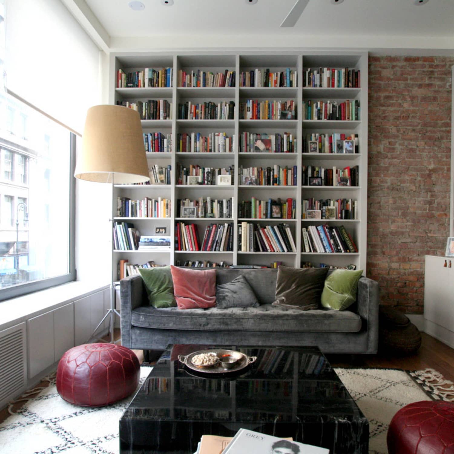 Couch In Front Of Bookshelves atelieryuwa.ciao.jp