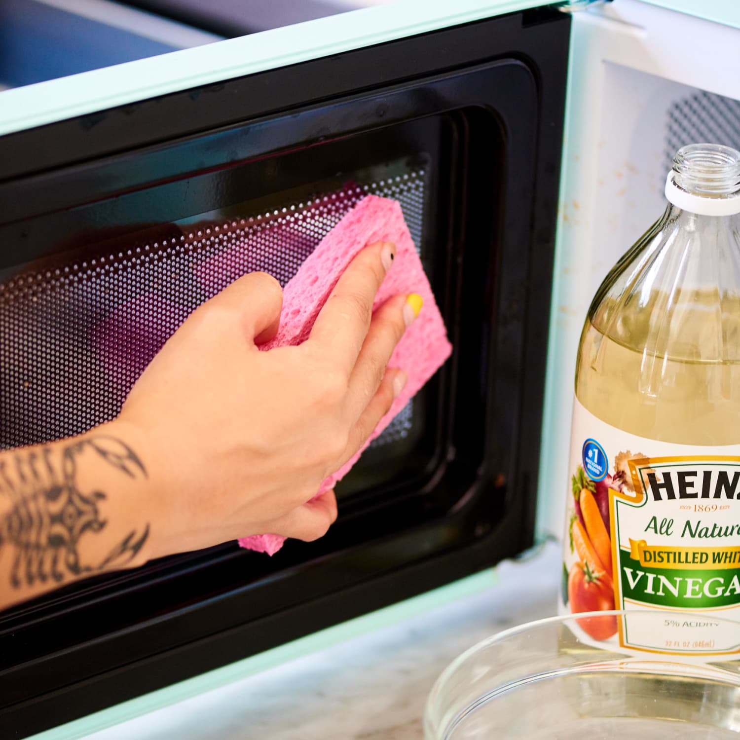 Can you clean a microwave with bleach store