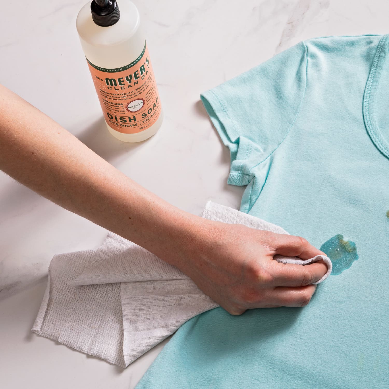How To Get Oil Stains Out Of Clothes — Remove Grease And Oil From Fabric atelieryuwa.ciao.jp