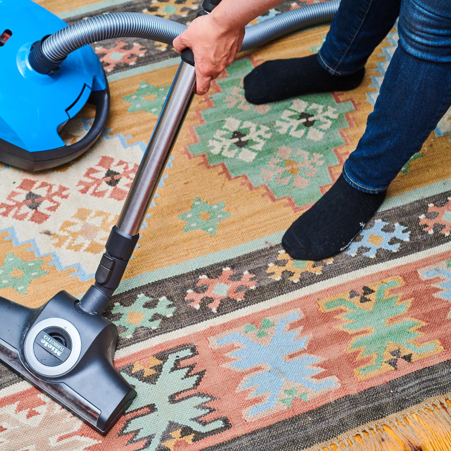 Clean rugs hotsell at home