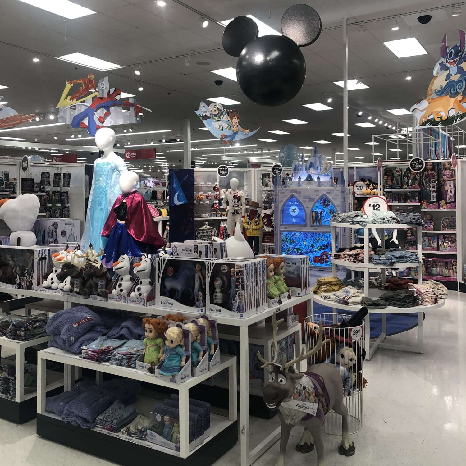 Disney toy shop shop